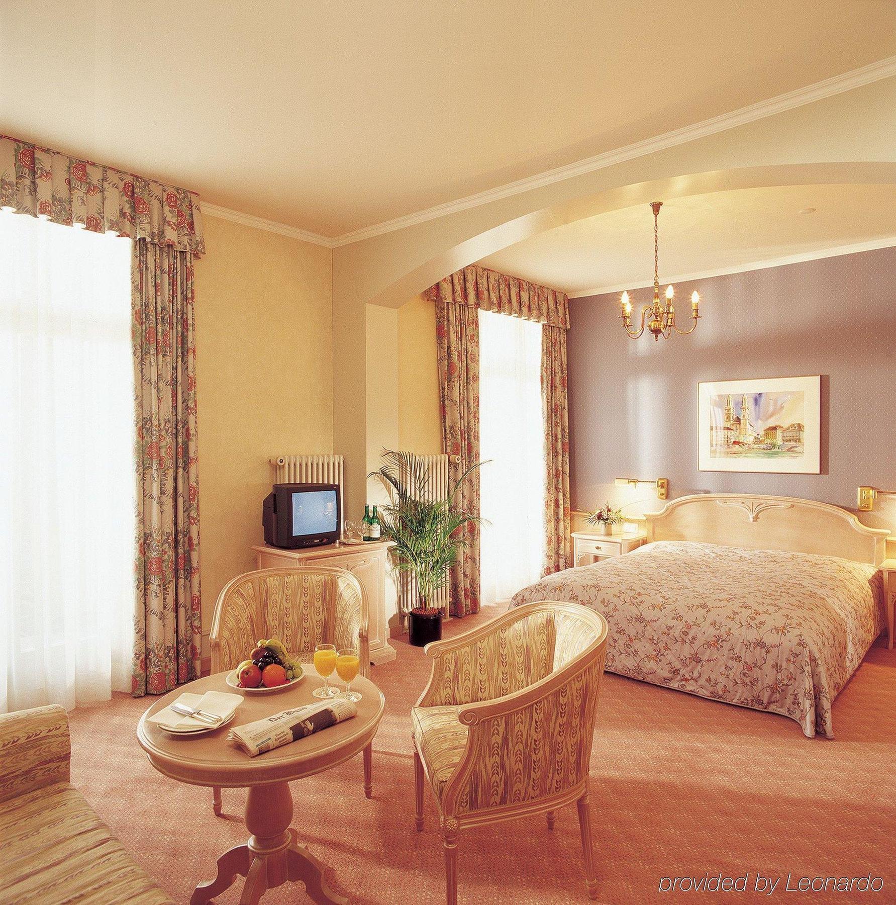 Belvédère Strandhotel Spiez Rom bilde