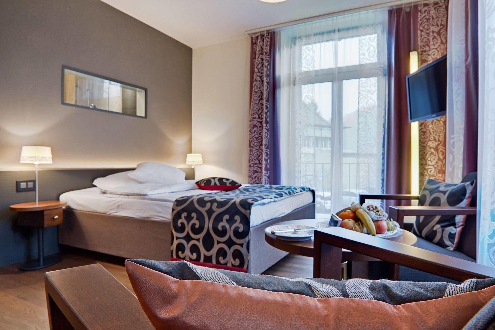 Belvédère Strandhotel Spiez Eksteriør bilde